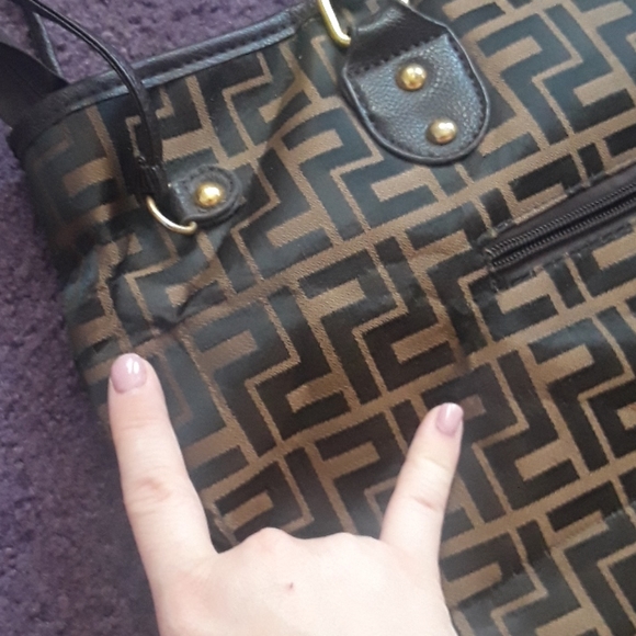 Purse - Picture 5 of 7